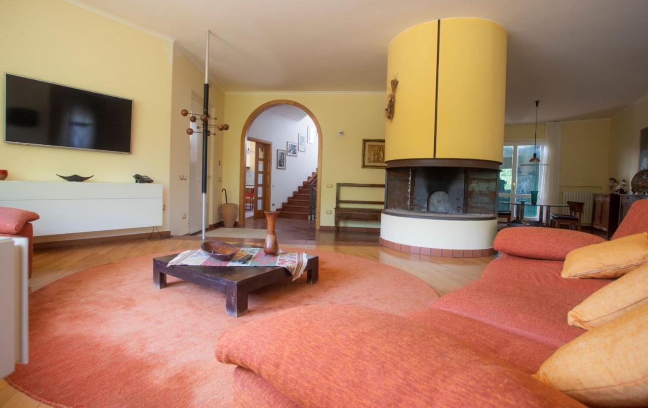 Casa Roda - Villa con piscina nel verde Ancona Polverigi Esterno foto